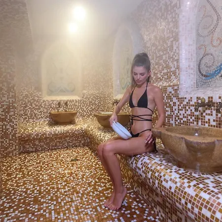 Club Bor Hotel