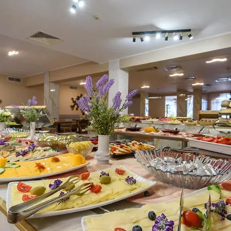 Club Bor Hotel